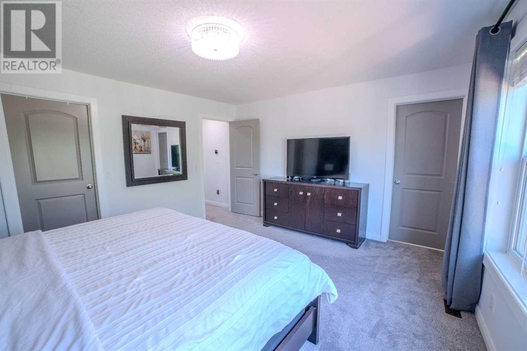 Single Family House for Sale in  Silverado Bank Circle SW Silverado Calgary 