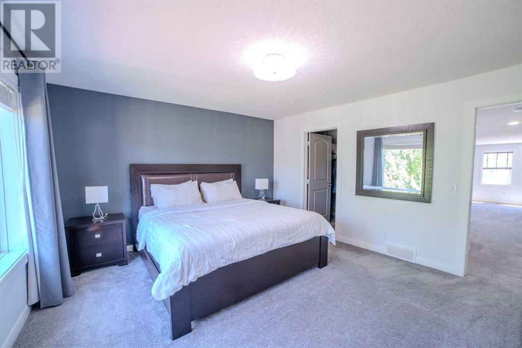 Single Family House for Sale in  Silverado Bank Circle SW Silverado Calgary 