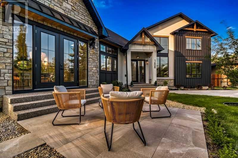 Single Family House for Sale in   Avenue SW Altadore Calgary 