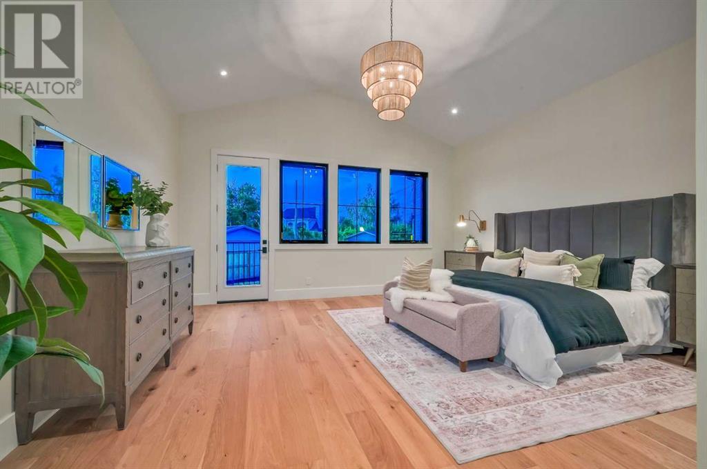 Single Family House for Sale in   Avenue SW Altadore Calgary 