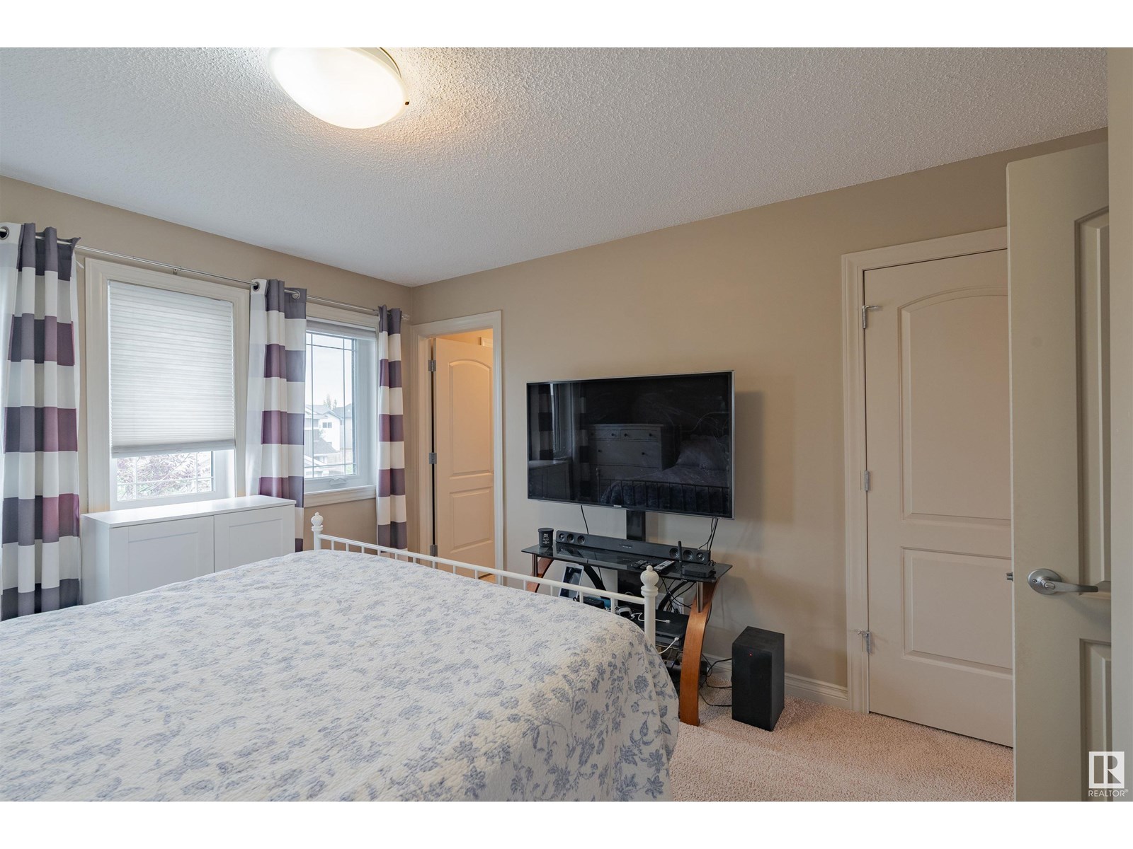 Photo 22 of 16728 120 St Nw, Edmonton AB