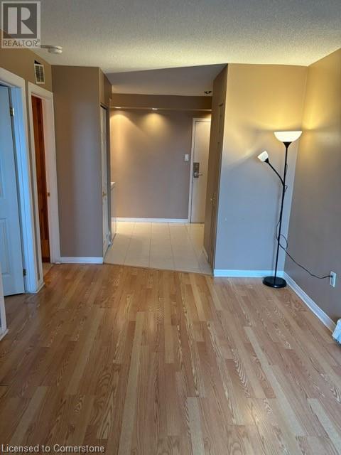 Photo 6 of 30 Summit Avenue Unit 604, Hamilton ON