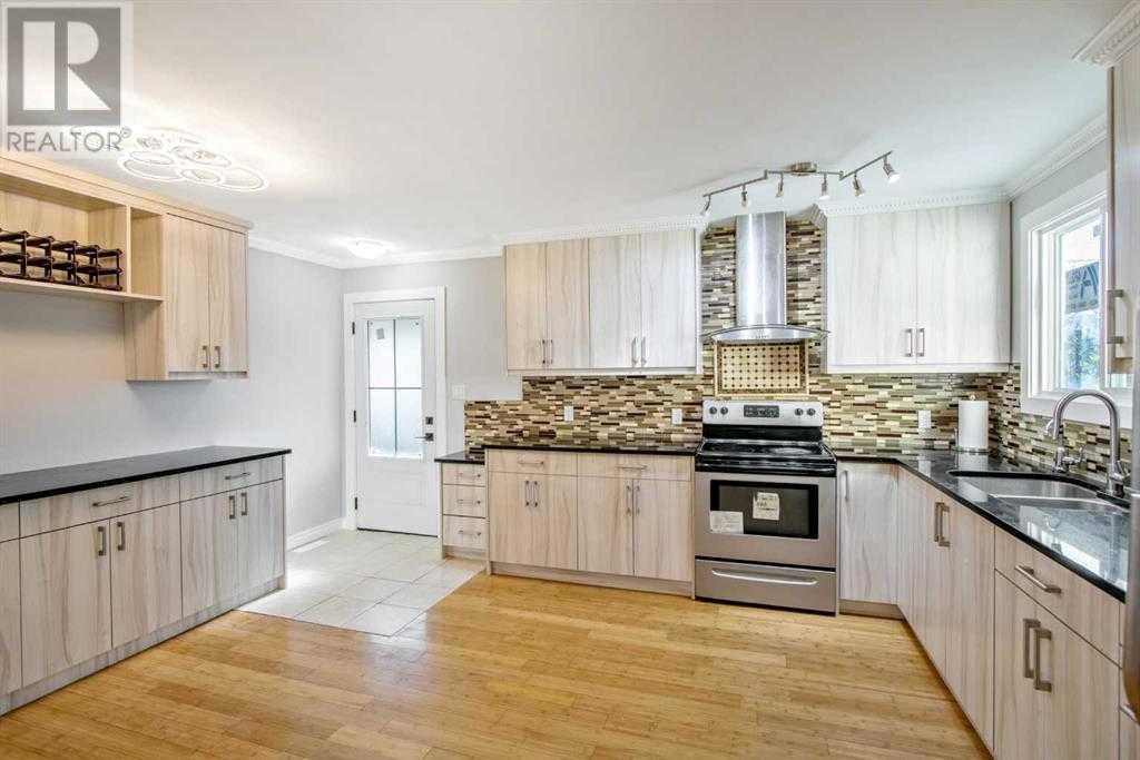 Single Family House 3 Level for Sale in   Avenue NE Whitehorn Calgary 