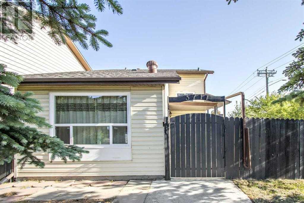 Single Family House 3 Level for Sale in   Avenue NE Whitehorn Calgary 
