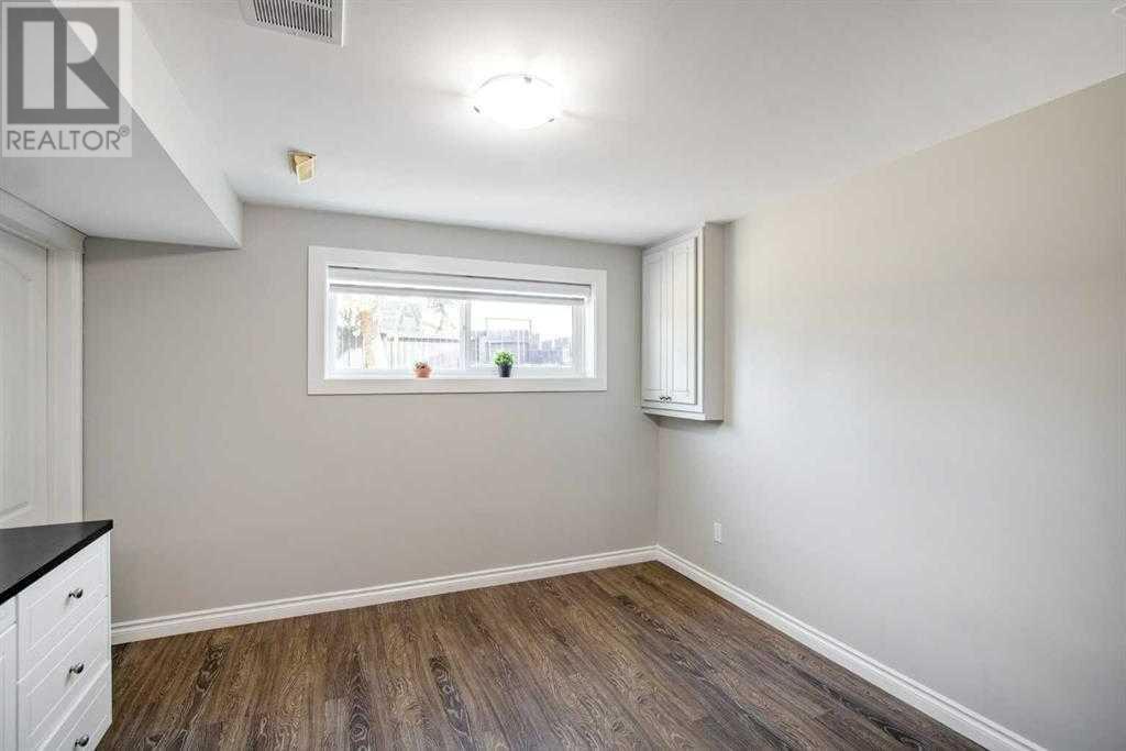 Single Family House 3 Level for Sale in   Avenue NE Whitehorn Calgary 