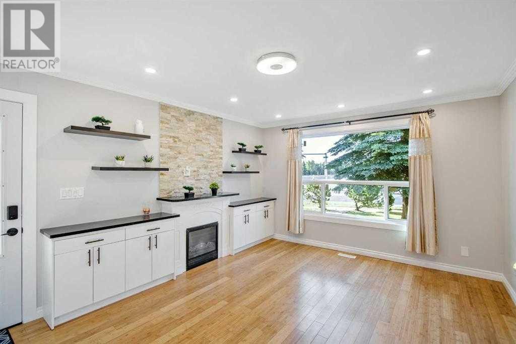3711 44 Avenue NE, Calgary, Alberta
