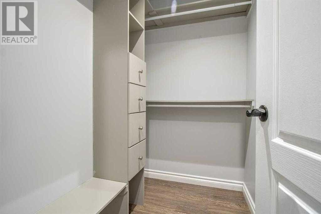 Single Family House 3 Level for Sale in   Avenue NE Whitehorn Calgary 