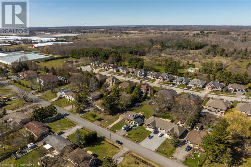 Photo 15 of 815 Foss Road, Fenwick ON