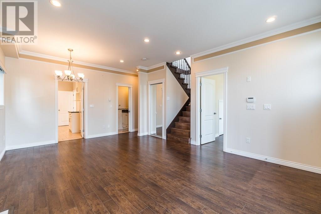 Photo 12 of 7734 16th Avenue, Burnaby BC