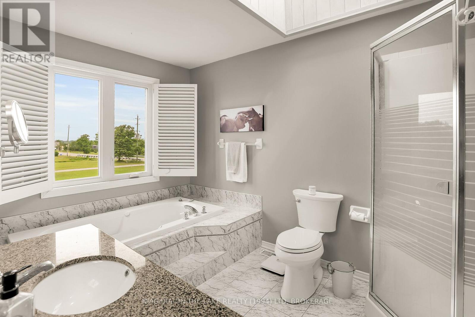 Photo 10 of 445 Queenston Road, Niagaraonthelake ON