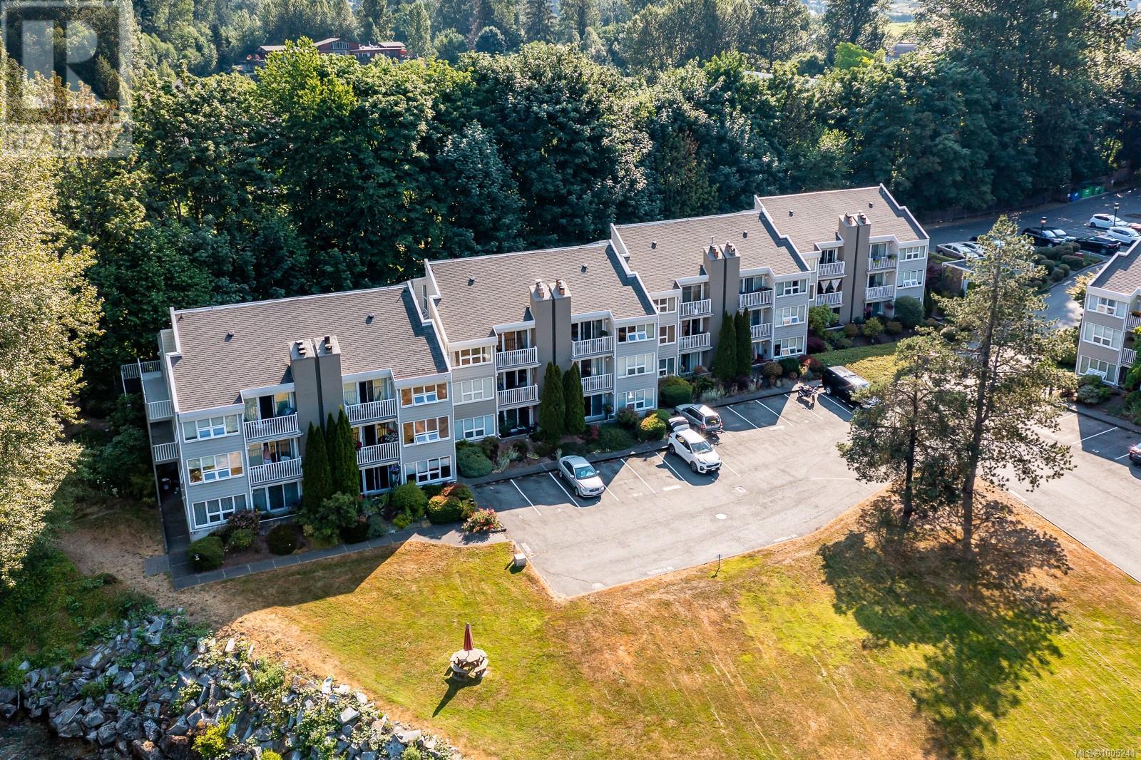 217 205 1st St, Courtenay