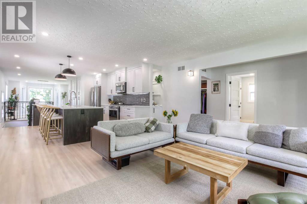 Single Family House Bungalow for Sale in  Rupert Road NE Renfrew Calgary 