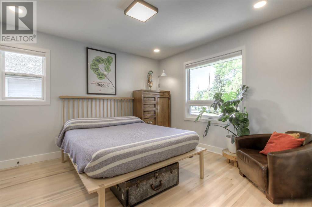 Single Family House Bungalow for Sale in  Rupert Road NE Renfrew Calgary 