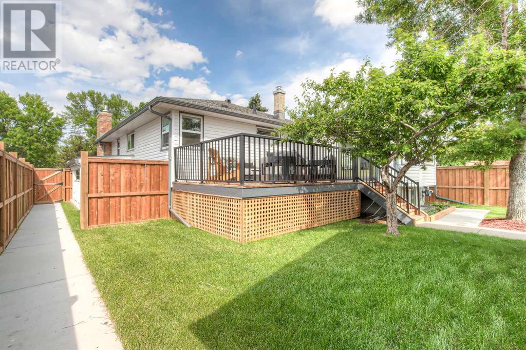 Single Family House Bungalow for Sale in  Rupert Road NE Renfrew Calgary 