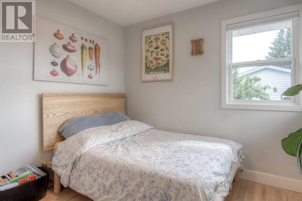 Single Family House Bungalow for Sale in  Rupert Road NE Renfrew Calgary 