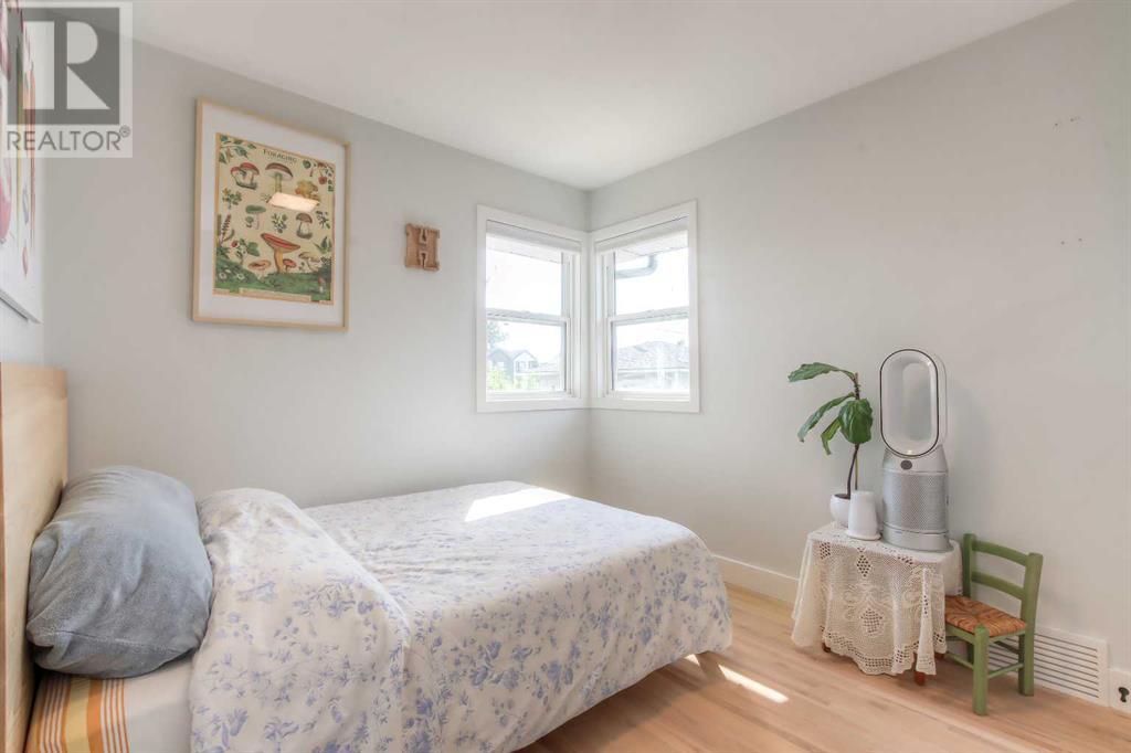 Single Family House Bungalow for Sale in  Rupert Road NE Renfrew Calgary 