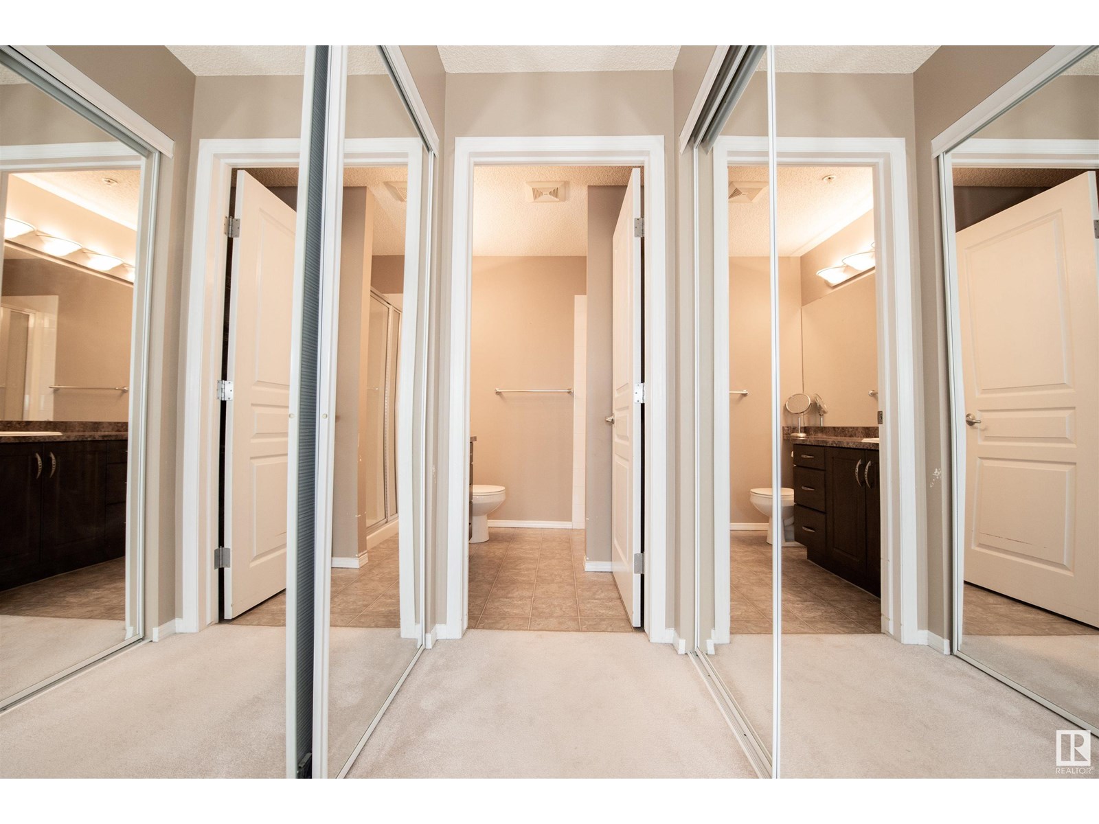Photo 4 of 209 16035 132 St Nw, Edmonton AB