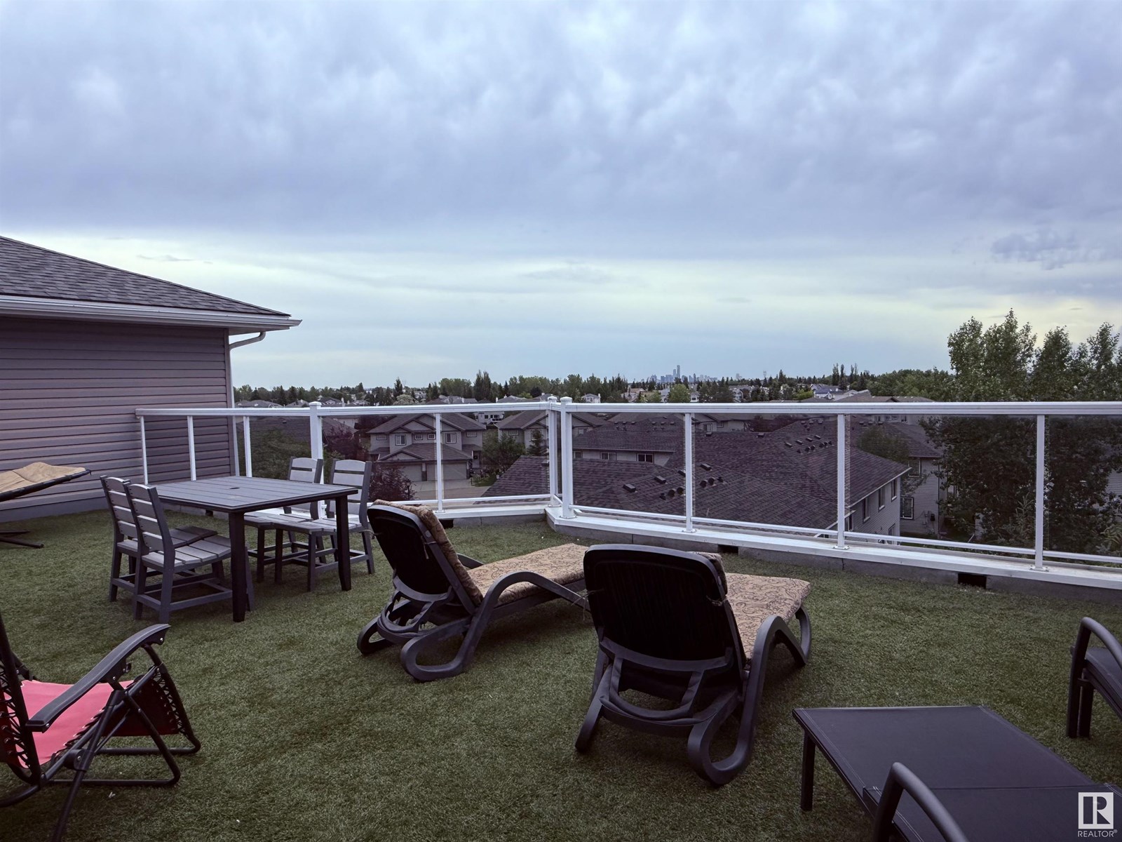 Photo 11 of 209 16035 132 St Nw, Edmonton AB