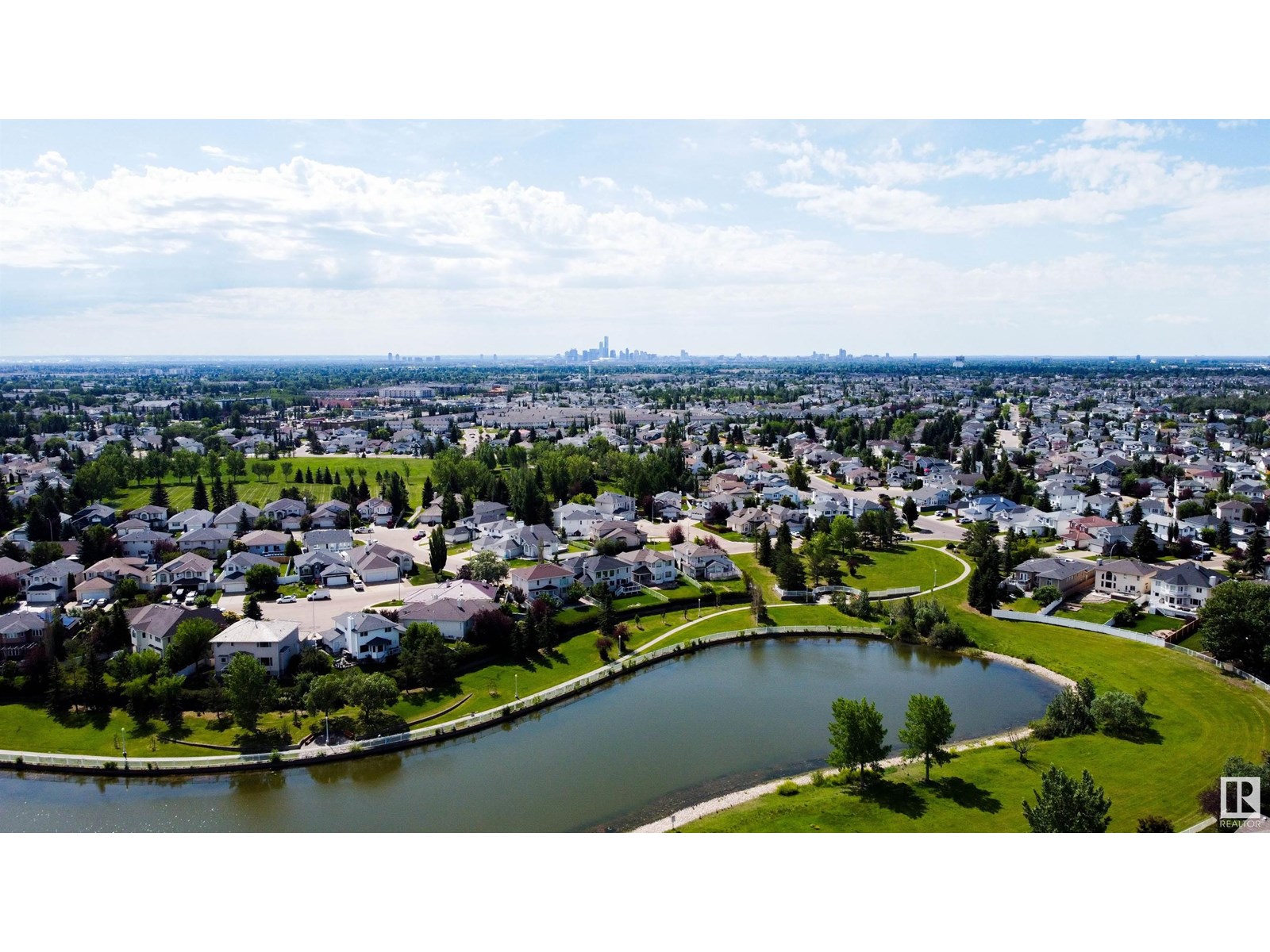 Photo 12 of 209 16035 132 St Nw, Edmonton AB