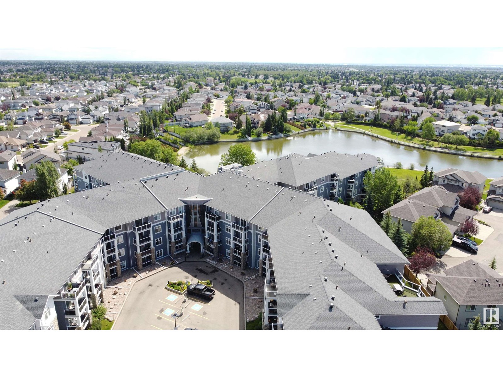 Photo 17 of 209 16035 132 St Nw, Edmonton AB