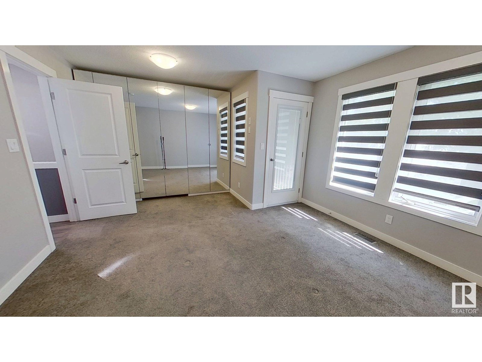 Photo 15 of 8540 89 St Nw, Edmonton AB