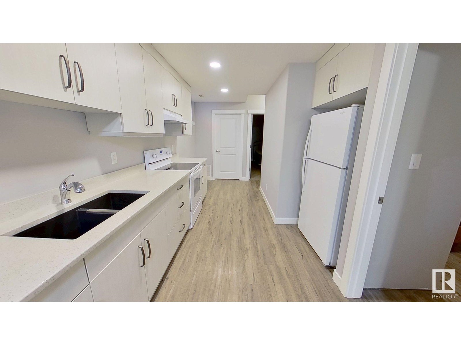 Photo 28 of 8540 89 St Nw, Edmonton AB