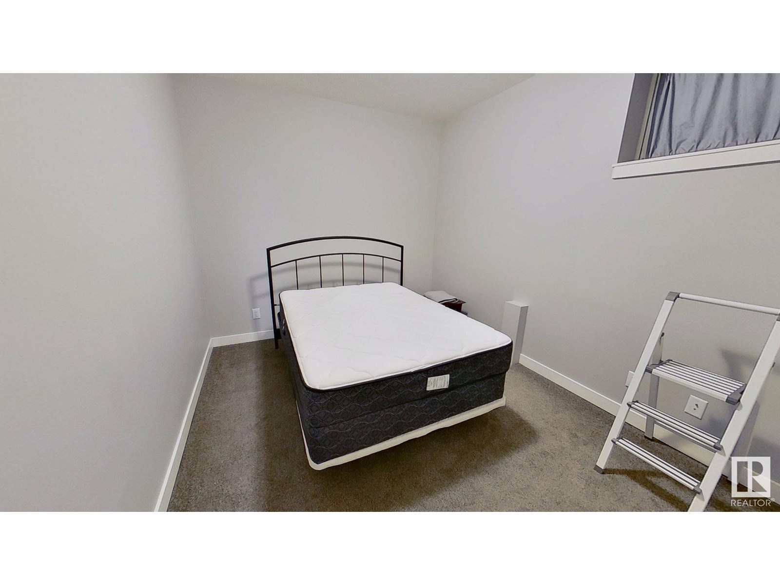 Photo 30 of 8540 89 St Nw, Edmonton AB