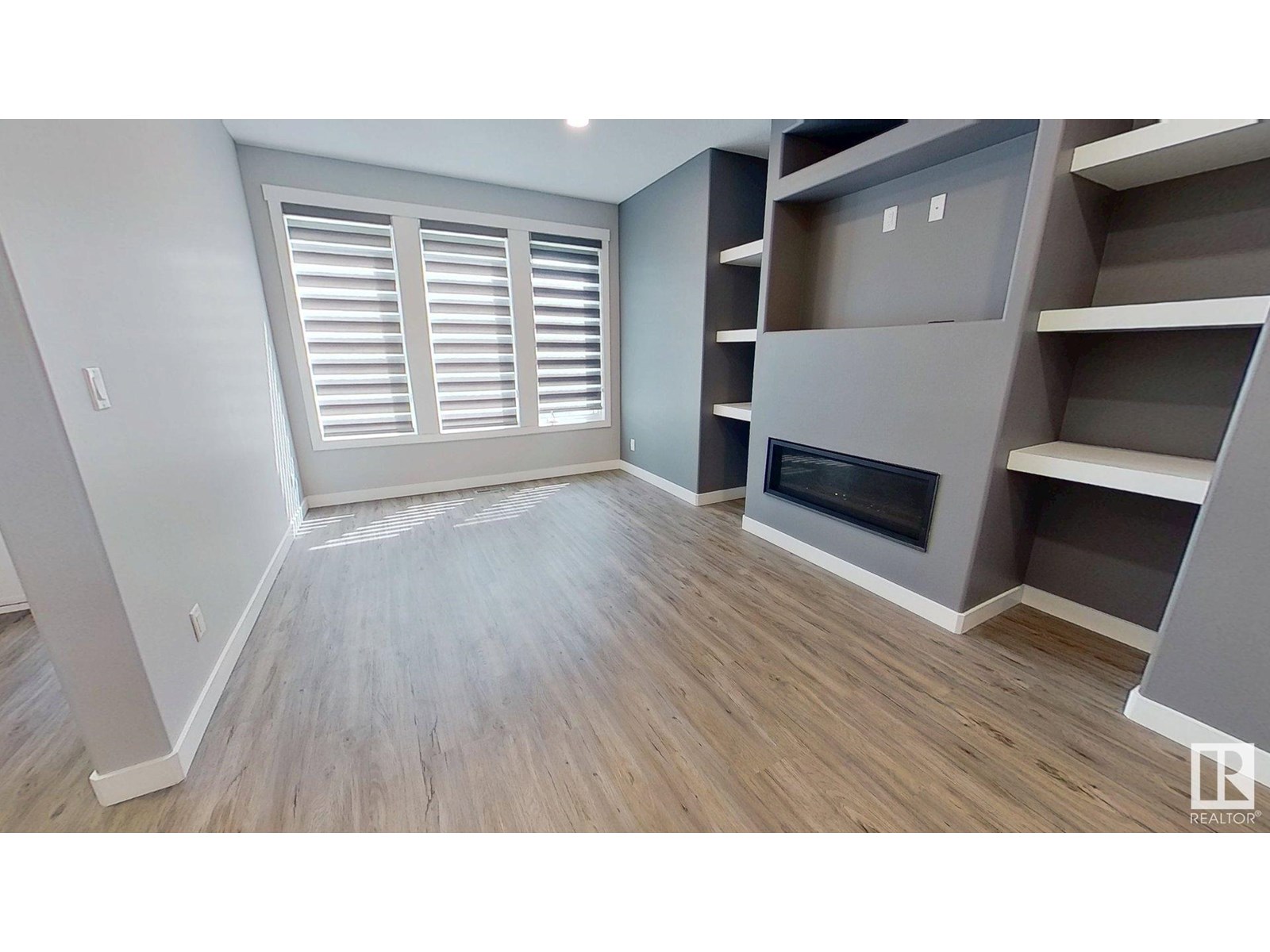 Photo 4 of 8540 89 St Nw, Edmonton AB