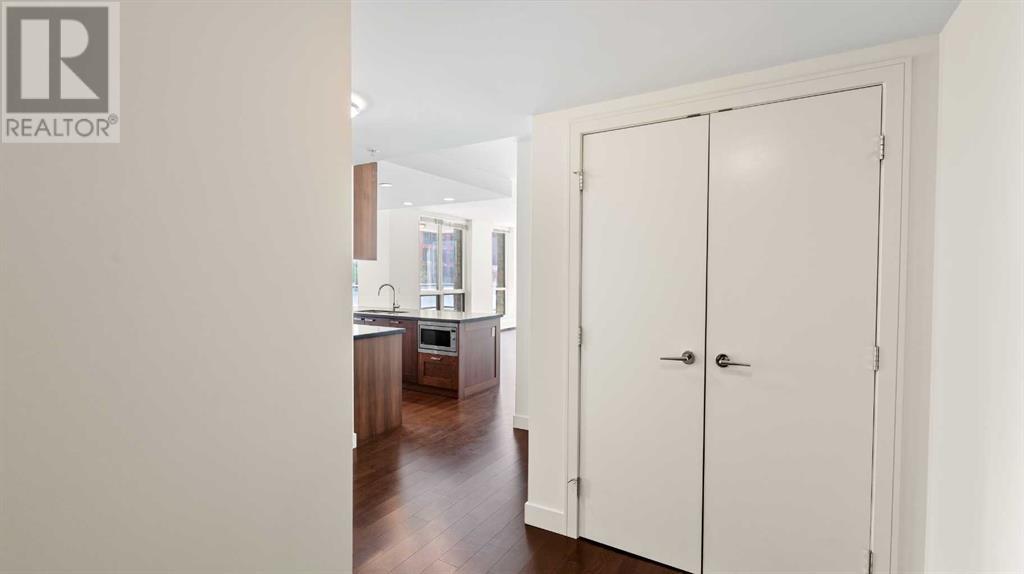 319, 222 Riverfront Avenue SW, Calgary, Alberta