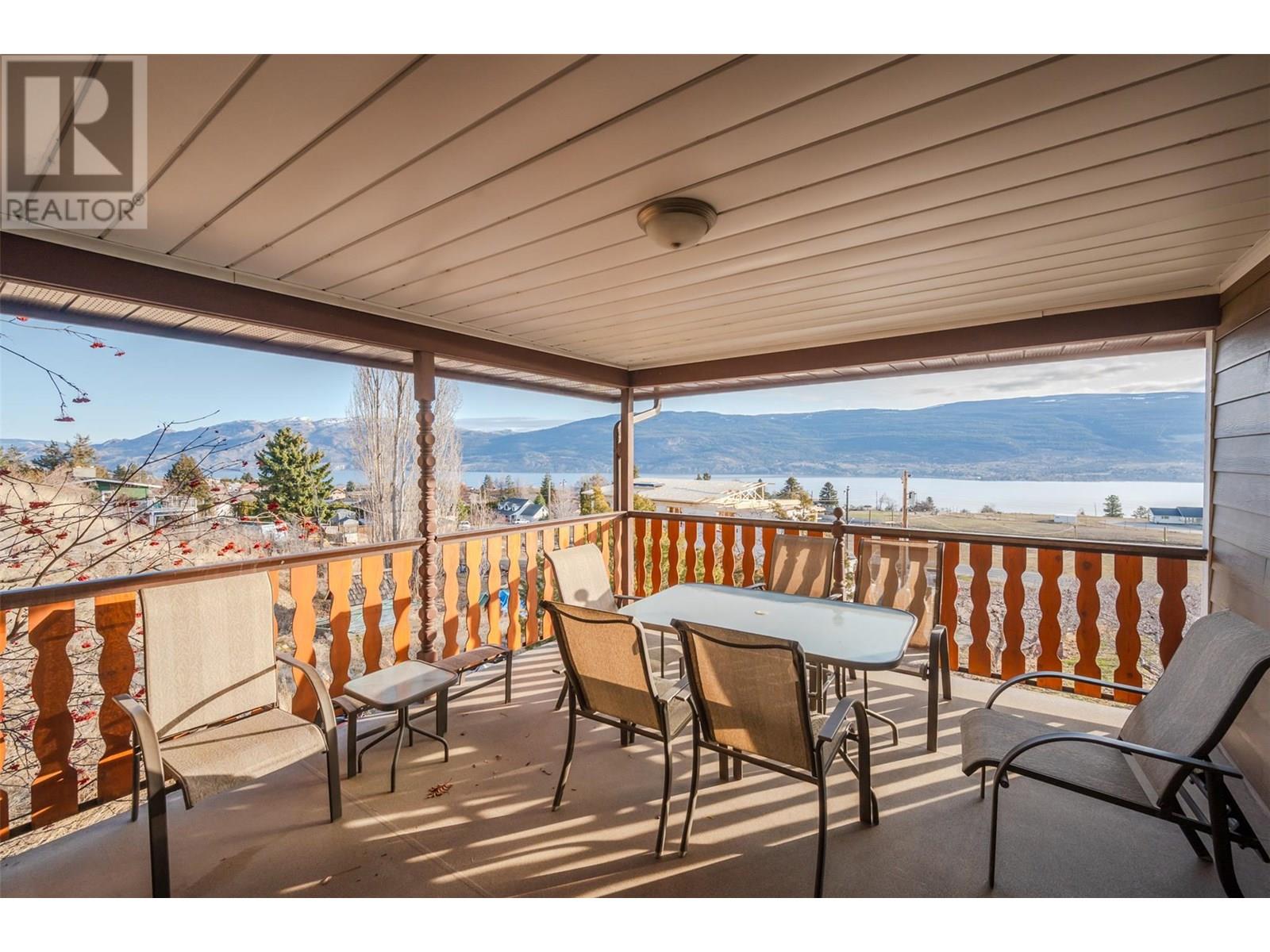  9800 Giants Head Road, Summerland