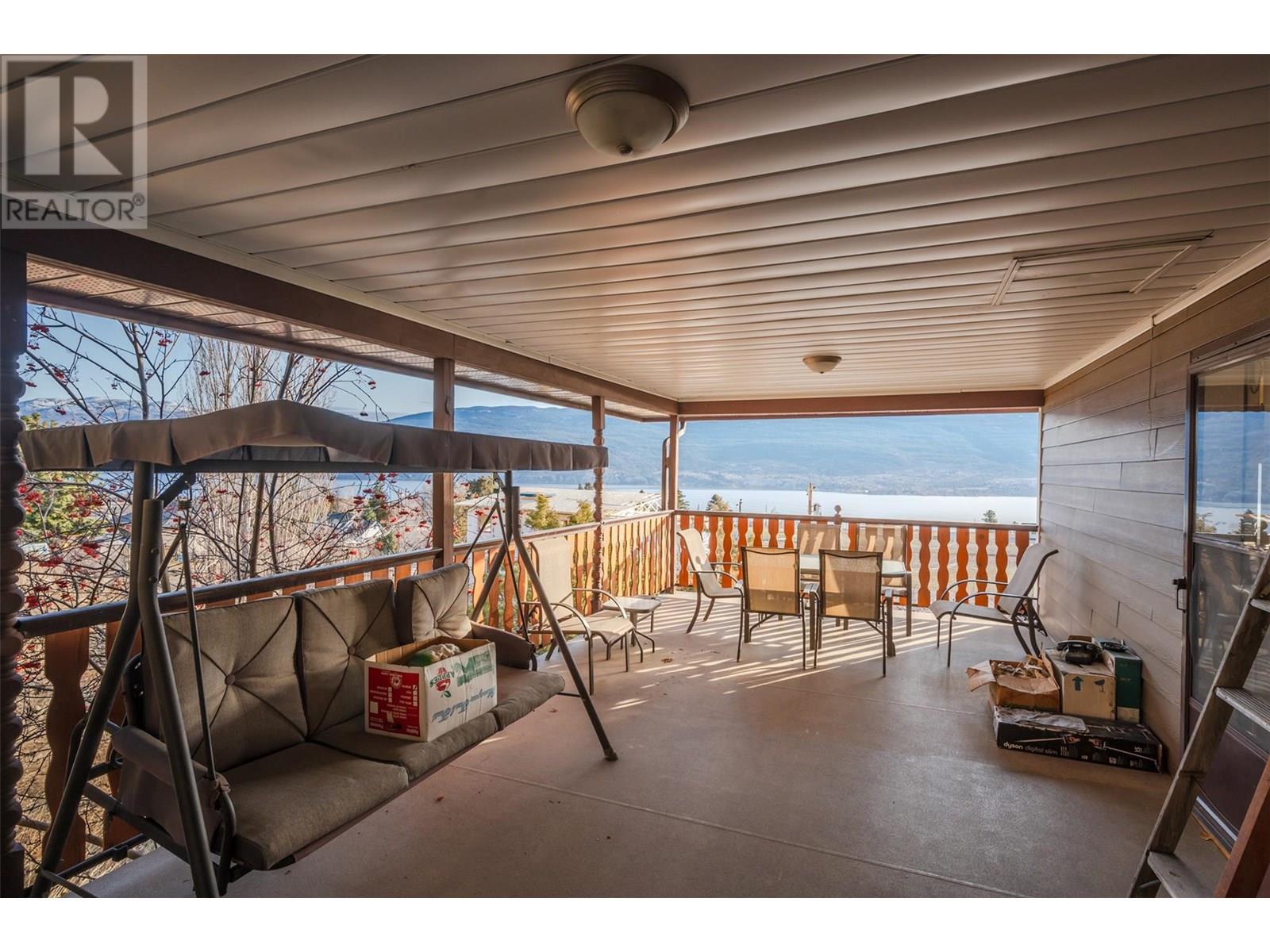  9800 Giants Head Road, Summerland