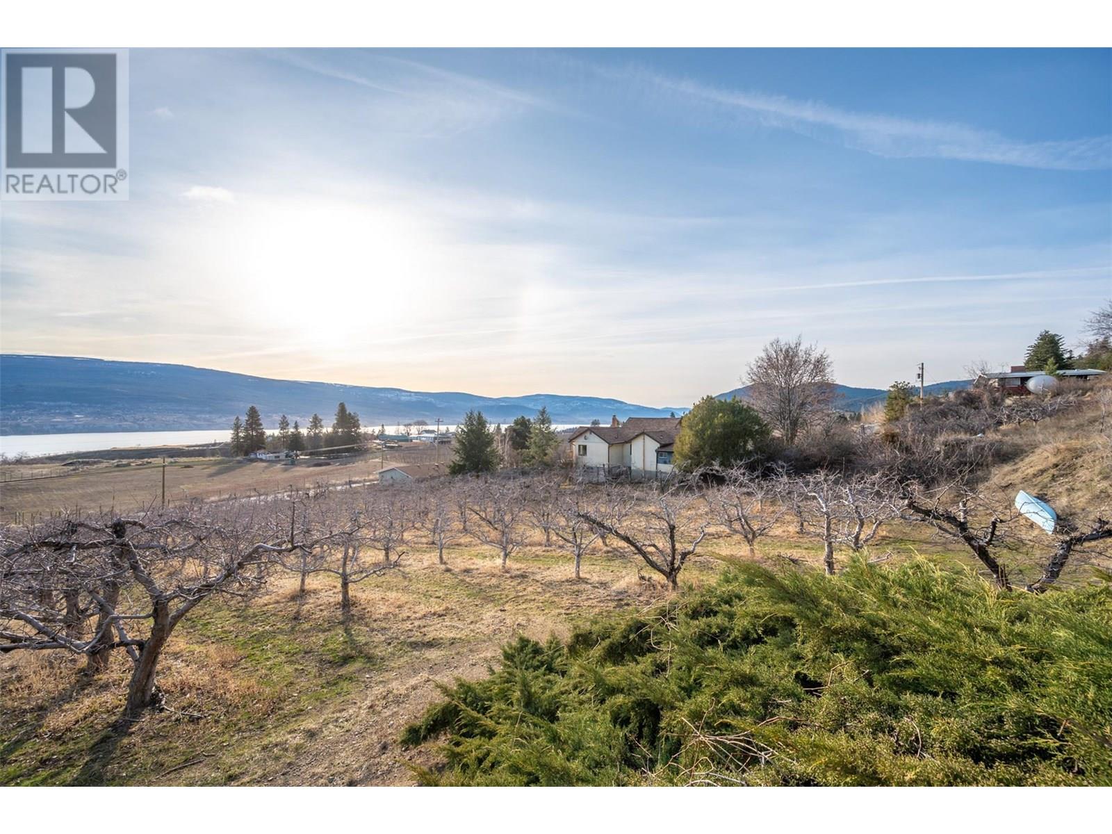  9800 Giants Head Road, Summerland