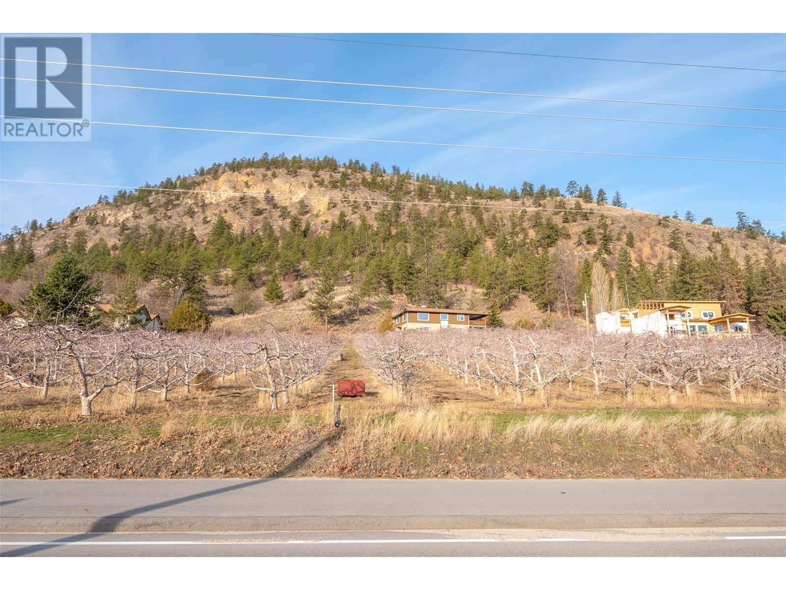  9800 Giants Head Road, Summerland