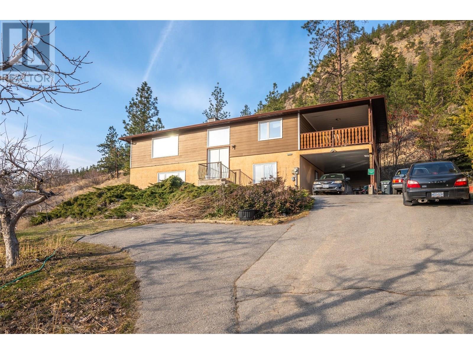  9800 Giants Head Road, Summerland