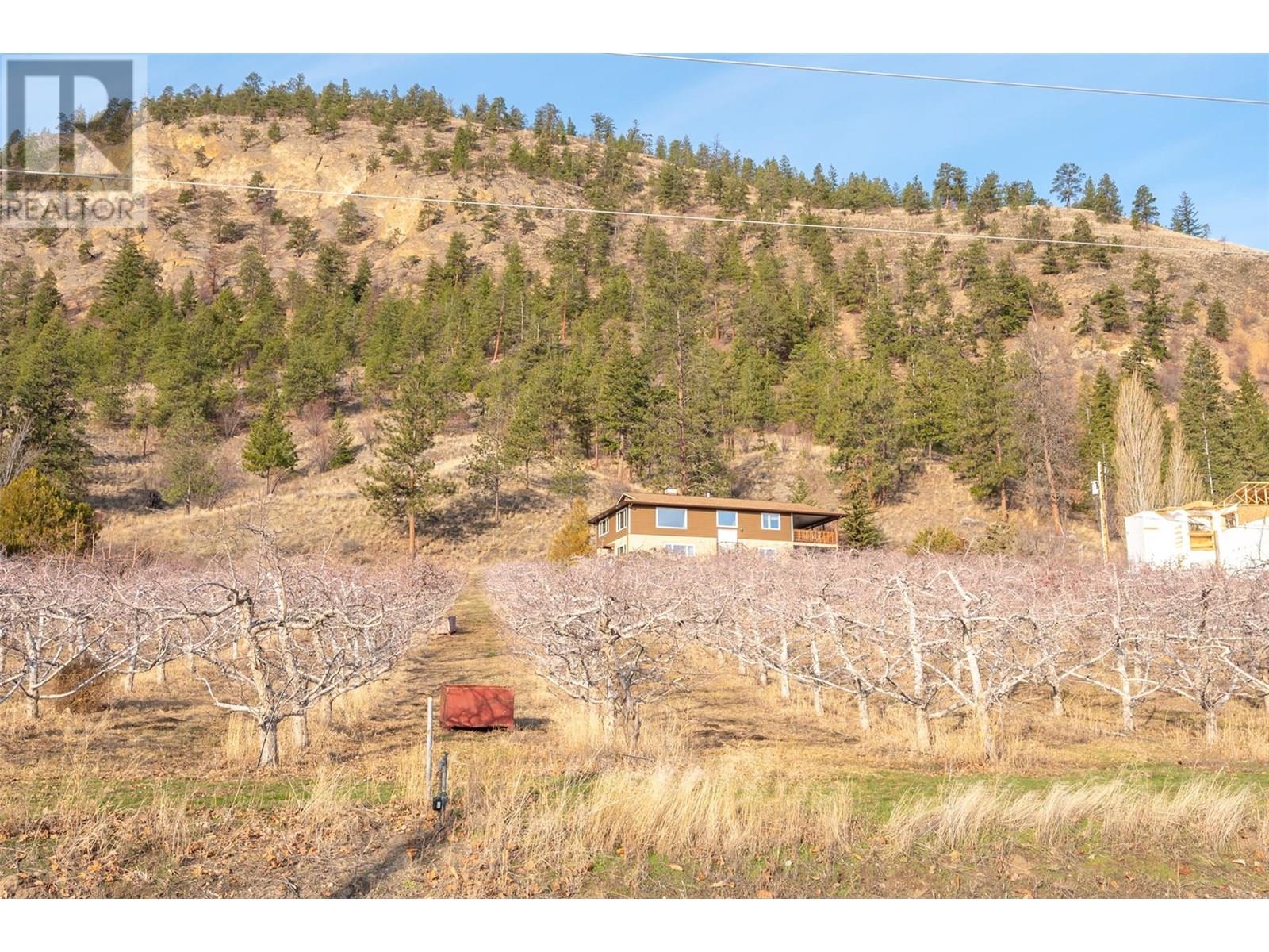  9800 Giants Head Road, Summerland