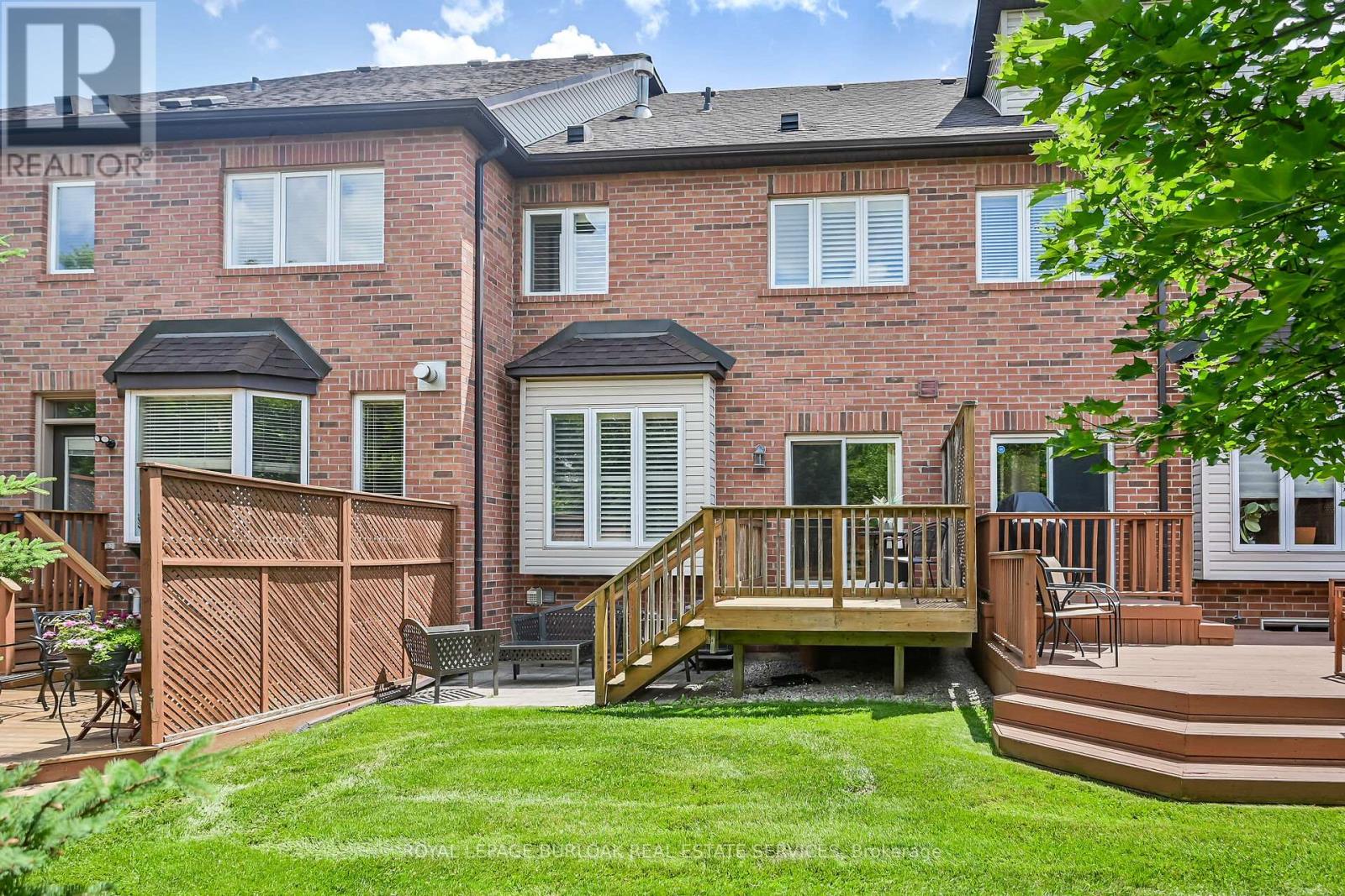 Photo 35 of 41 300 Ravineview Way, Oakville ON