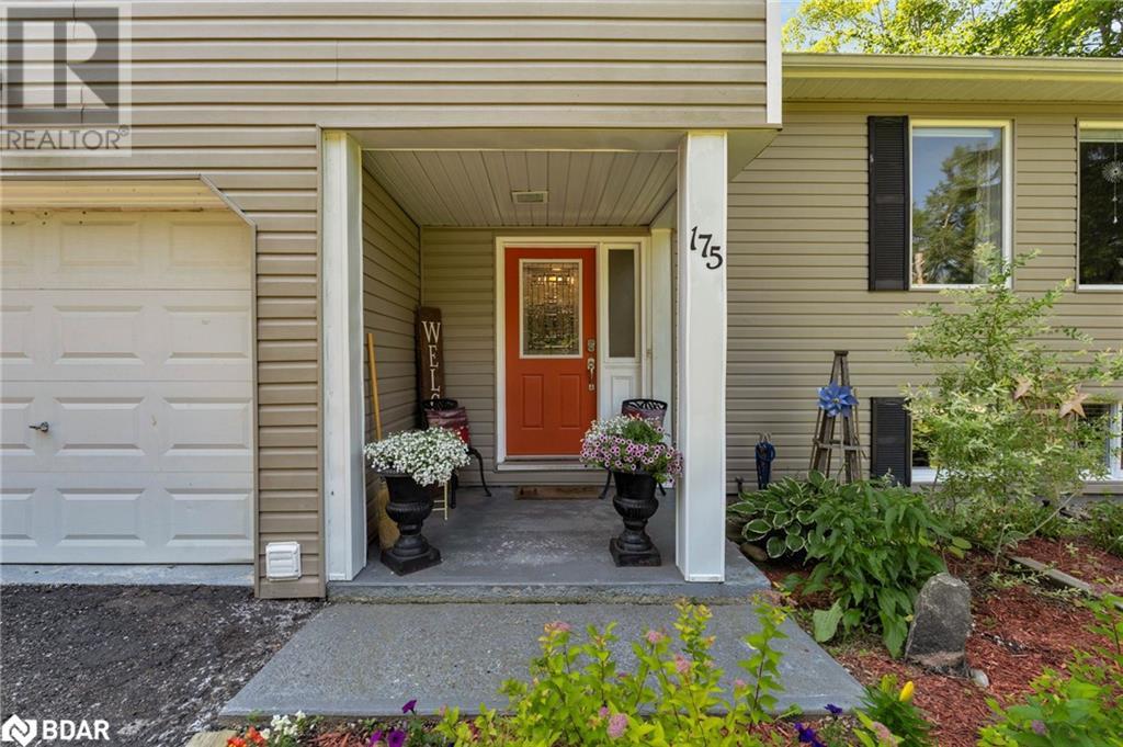 Photo 5 of 175 Segwun Boulevard, Gravenhurst ON