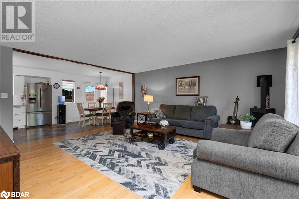Photo 7 of 175 Segwun Boulevard, Gravenhurst ON