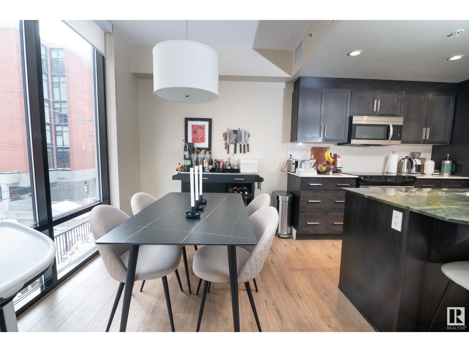 Photo 10 of 304 11933 Jasper Av Nw, Edmonton AB