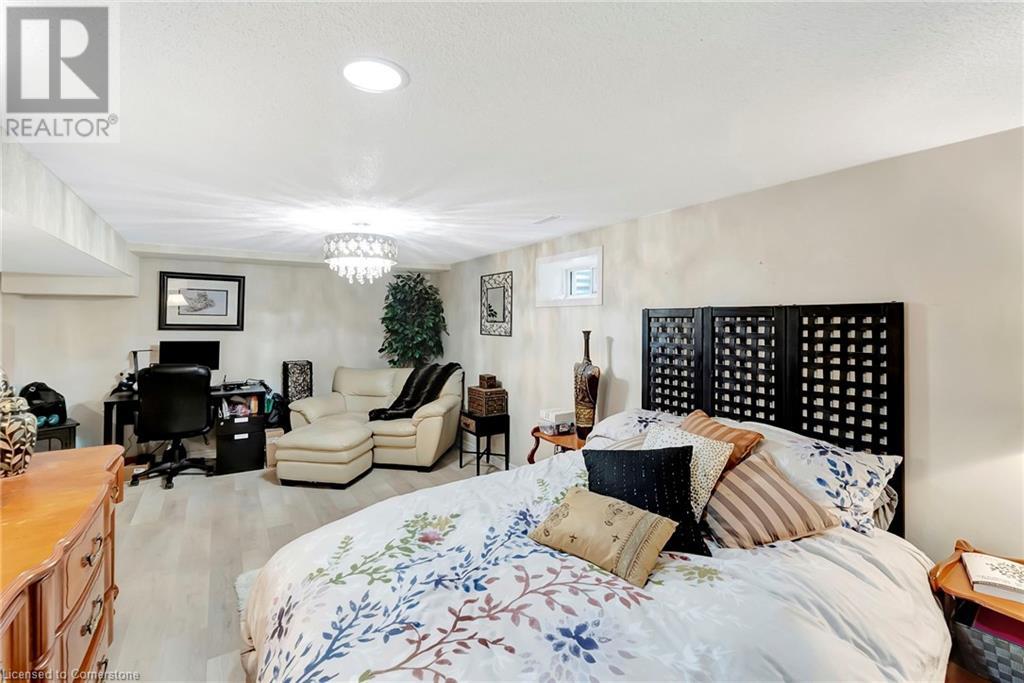 Photo 26 of 2325 Duncaster Drive, Burlington ON
