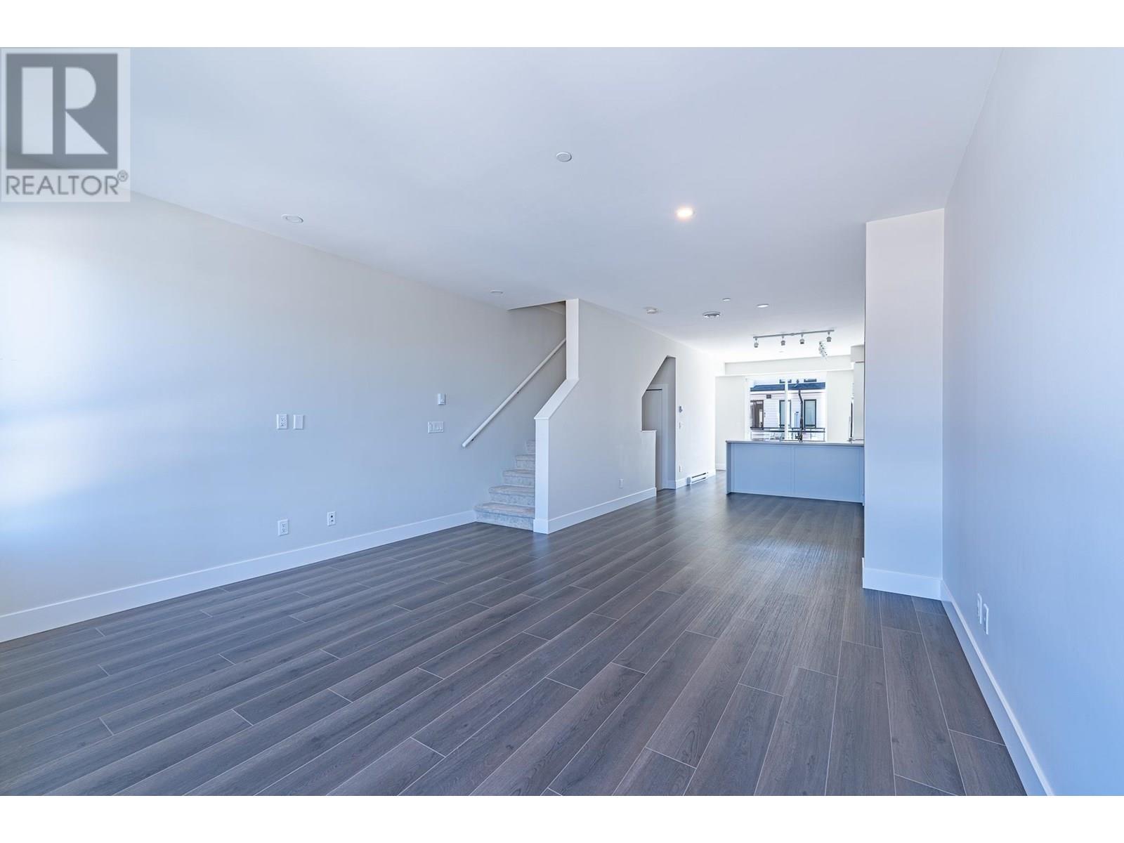 Photo 10 of 3 4745 Spruce Way, Tsawwassen BC