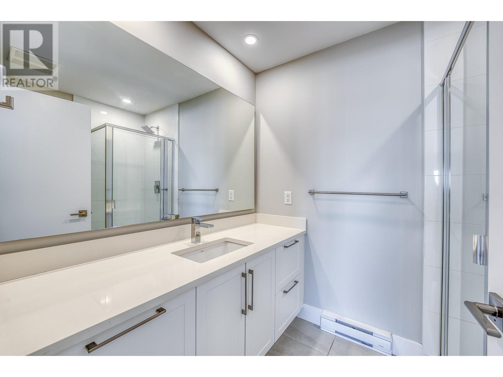 Photo 13 of 3 4745 Spruce Way, Tsawwassen BC