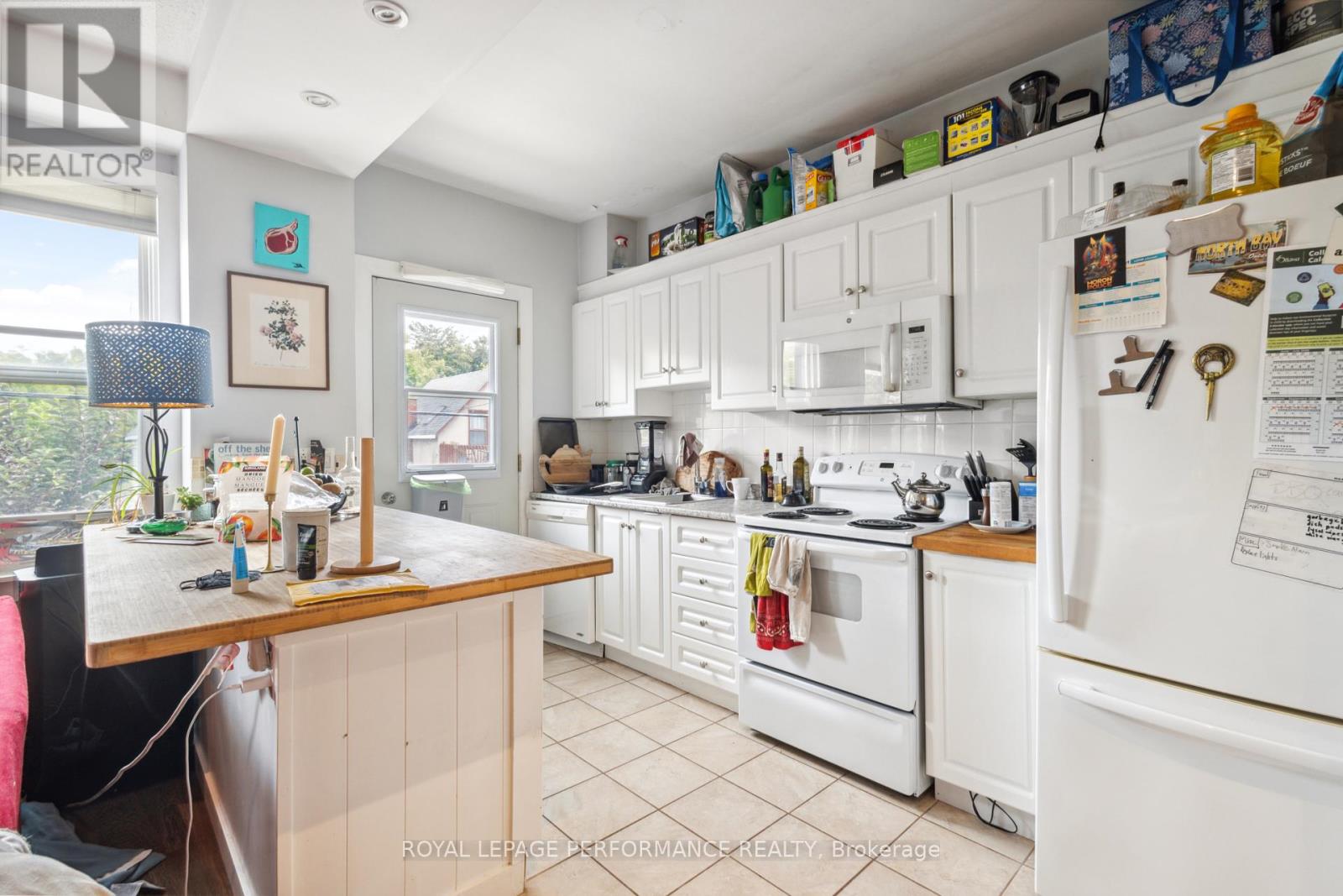 Photo 5 of 76 78 80 Cambridge Street N, Ottawa ON