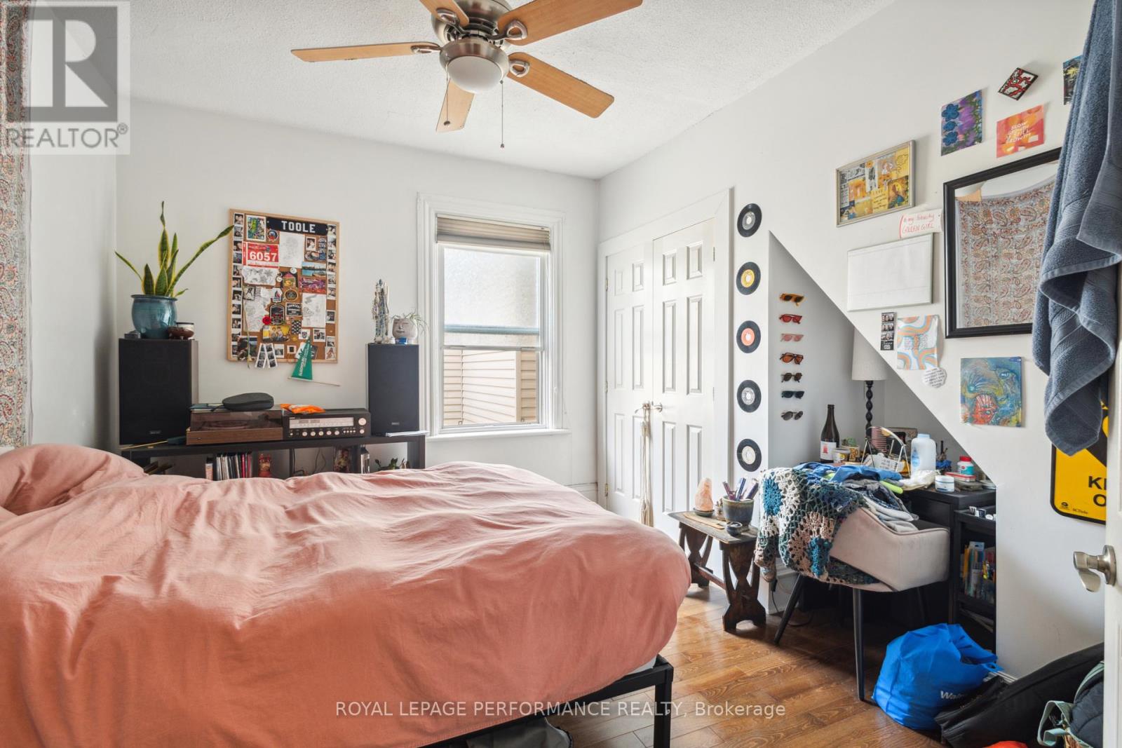 Photo 4 of 76 78 80 Cambridge Street N, Ottawa ON