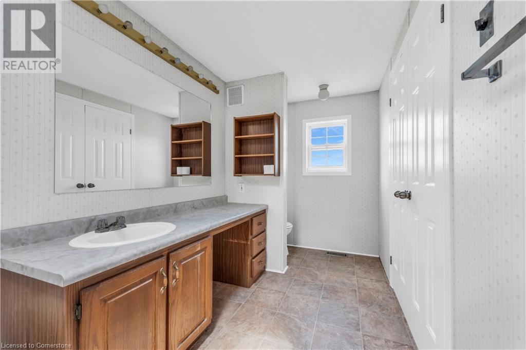 Photo 21 of 1141 Concession 1 Road S, Cayuga ON