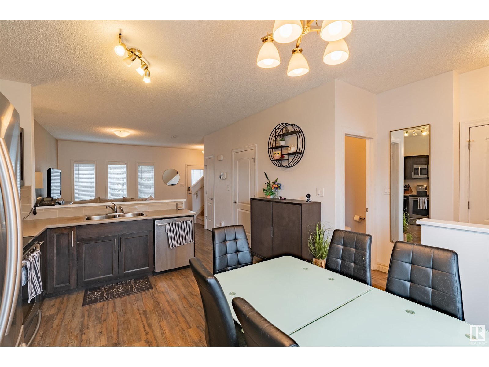 Photo 6 of 16728 120 St Nw, Edmonton AB