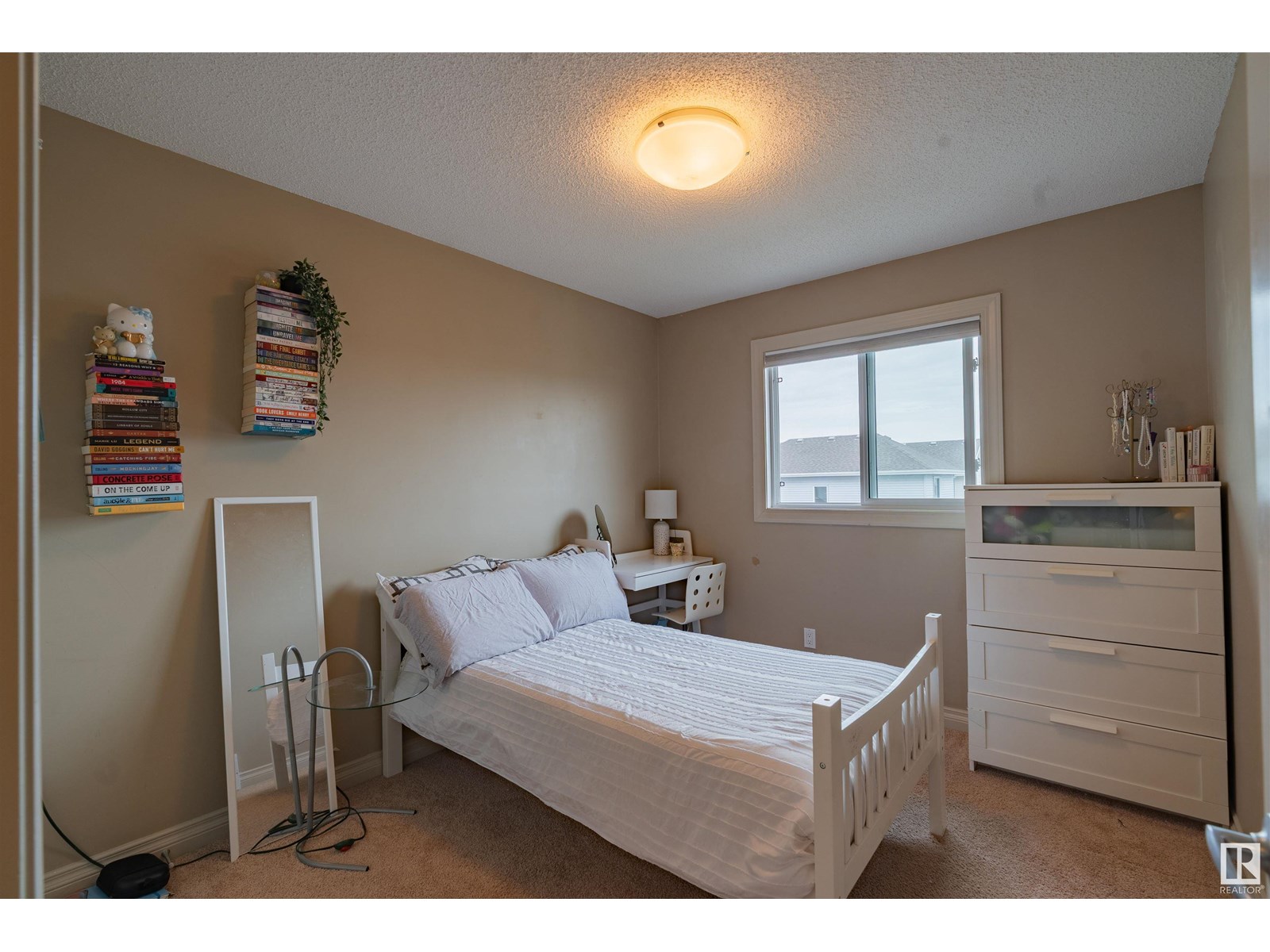 Photo 12 of 16728 120 St Nw, Edmonton AB