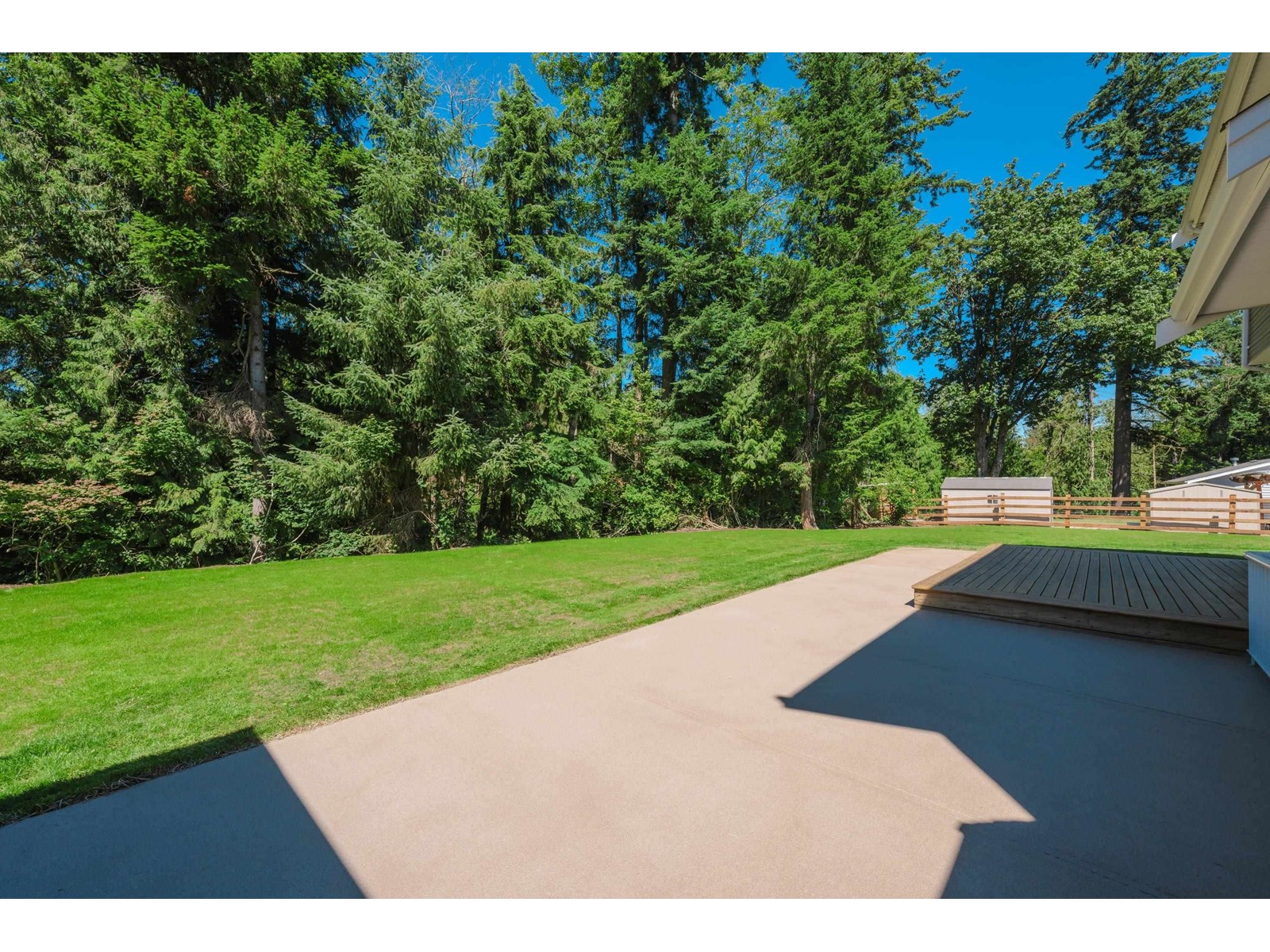 Photo 8 of 25219 60 Avenue, Langley BC