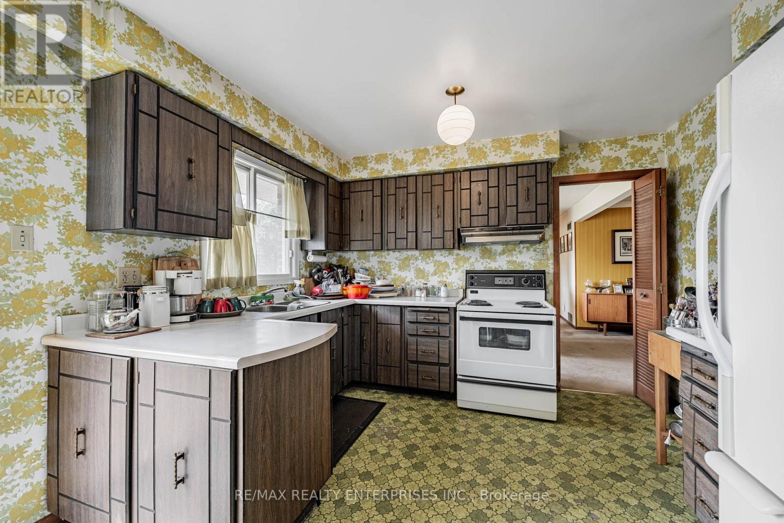 Photo 25 of 2739 Embleton Road, Brampton ON