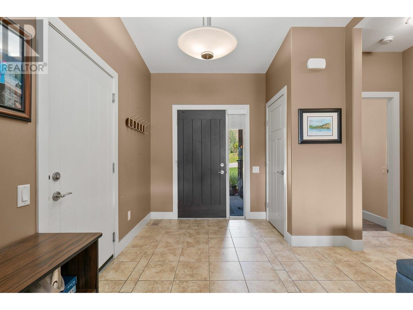 #21 2421 GLACIER COURT - Image 3